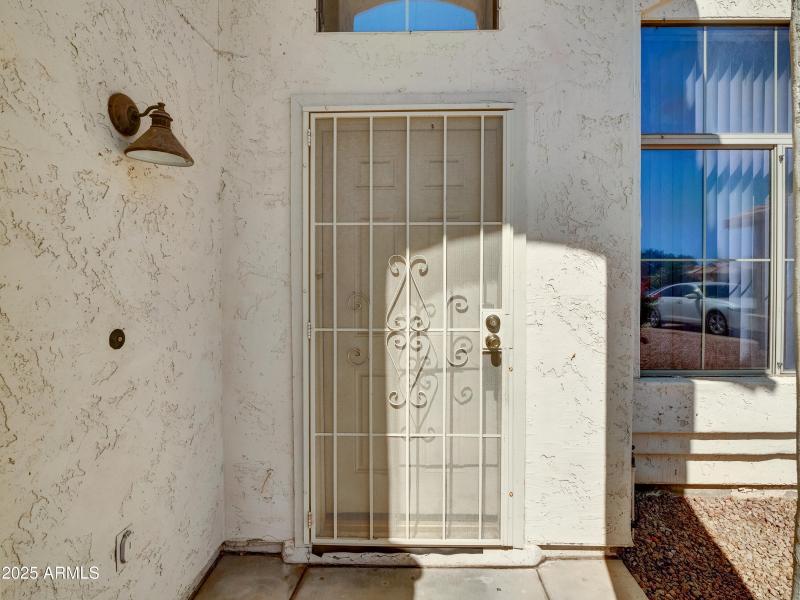 04-13620 N 82nd Lane-4