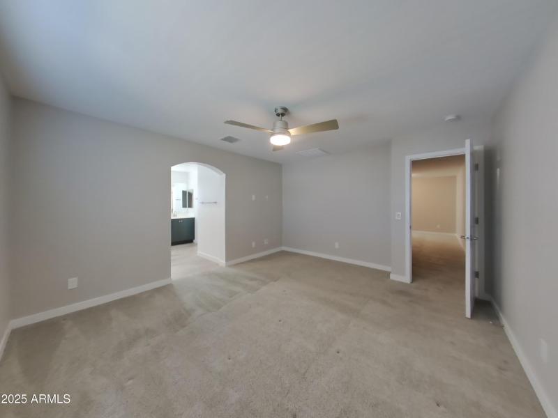 6_pc_hUaG1YoFZj_yyH7O24YVM_layout_1