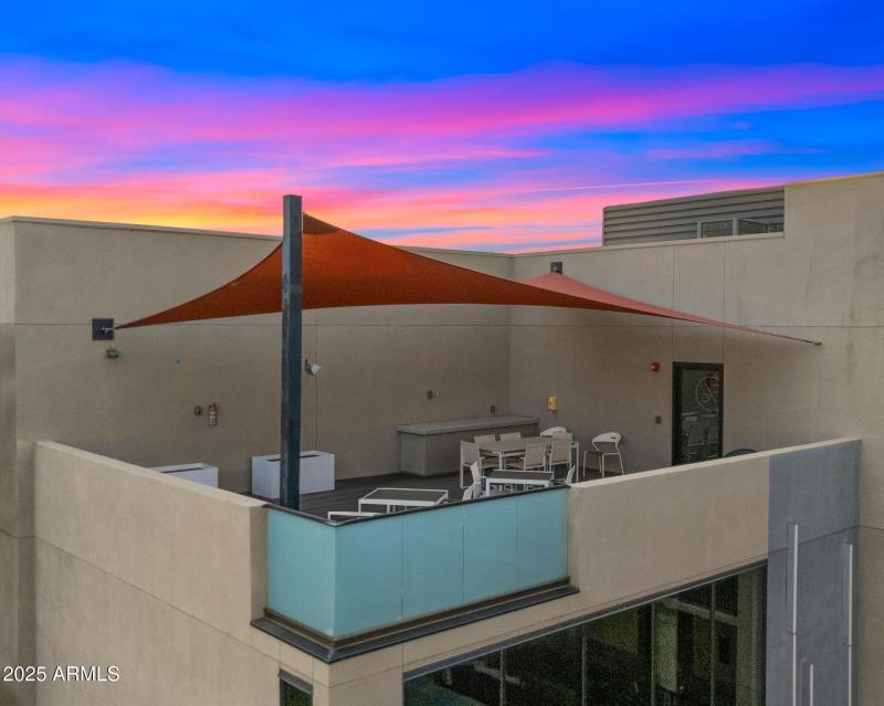 Residents' Sky Lounge