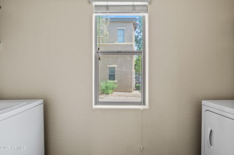 22025 N 103rd Ln 449-014