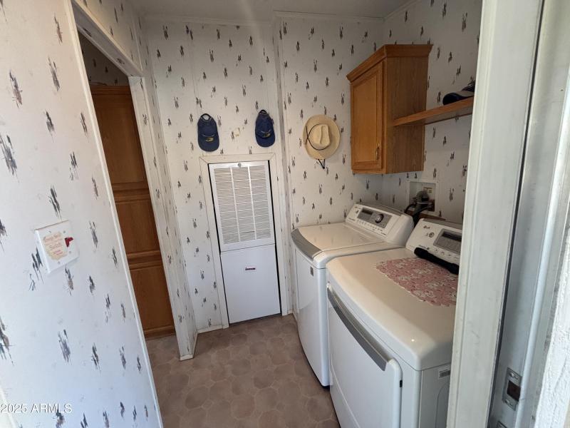 Washer/Dryer Included