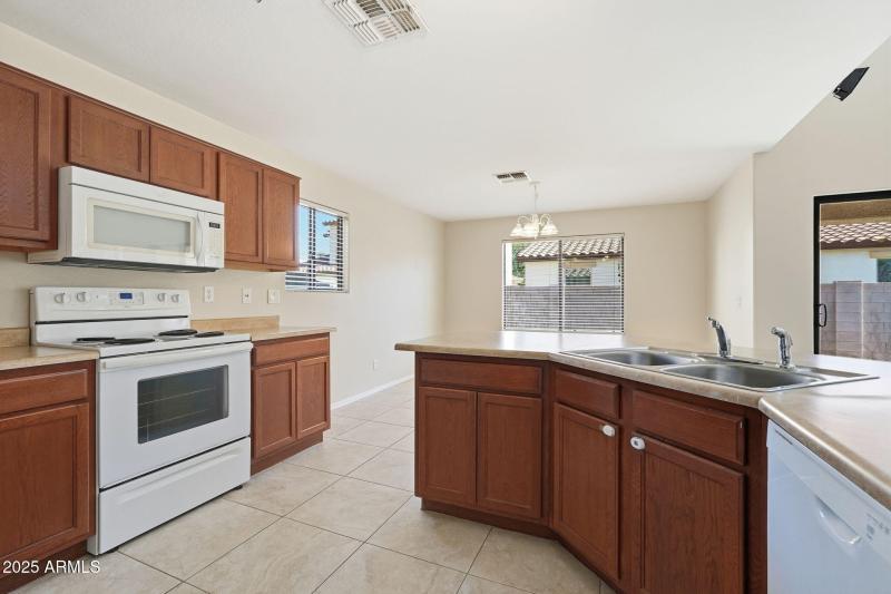 16-web-or-mls-017_ListerPros