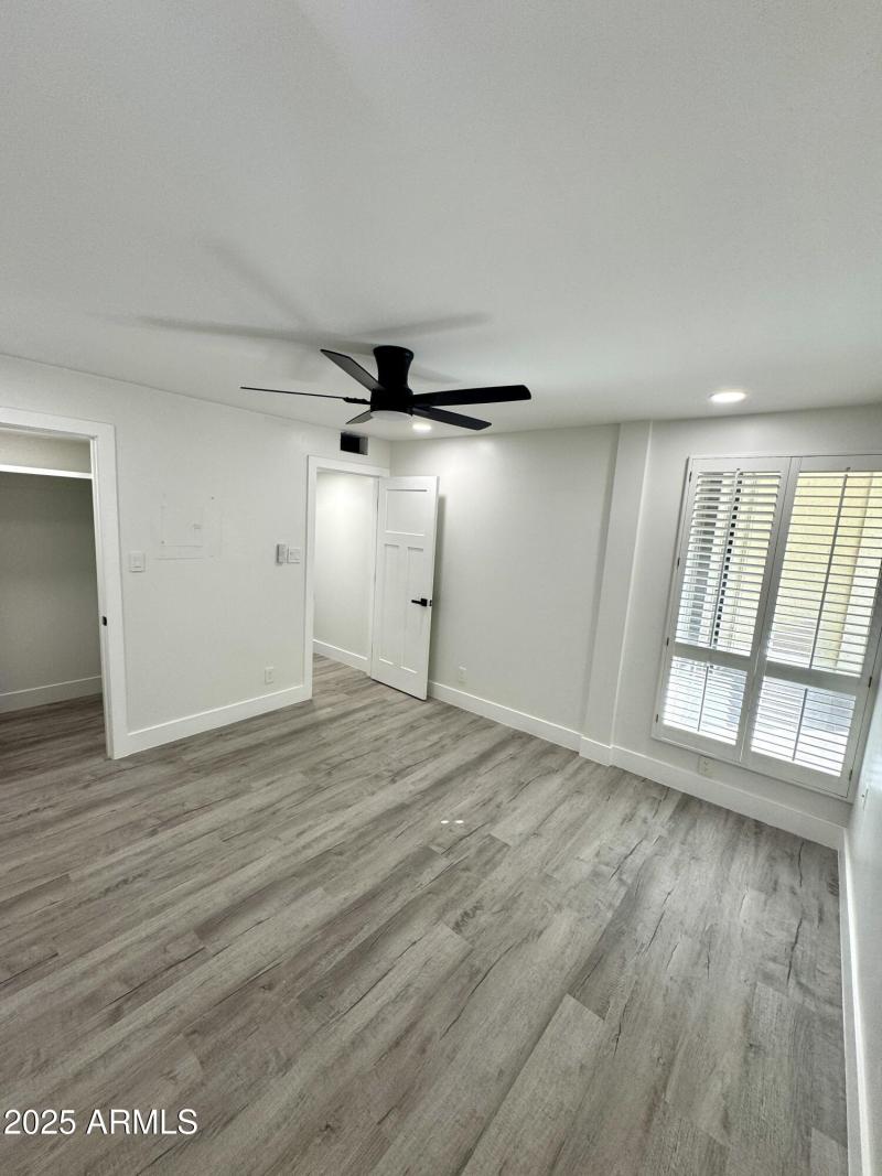 Spacious Master bdrm