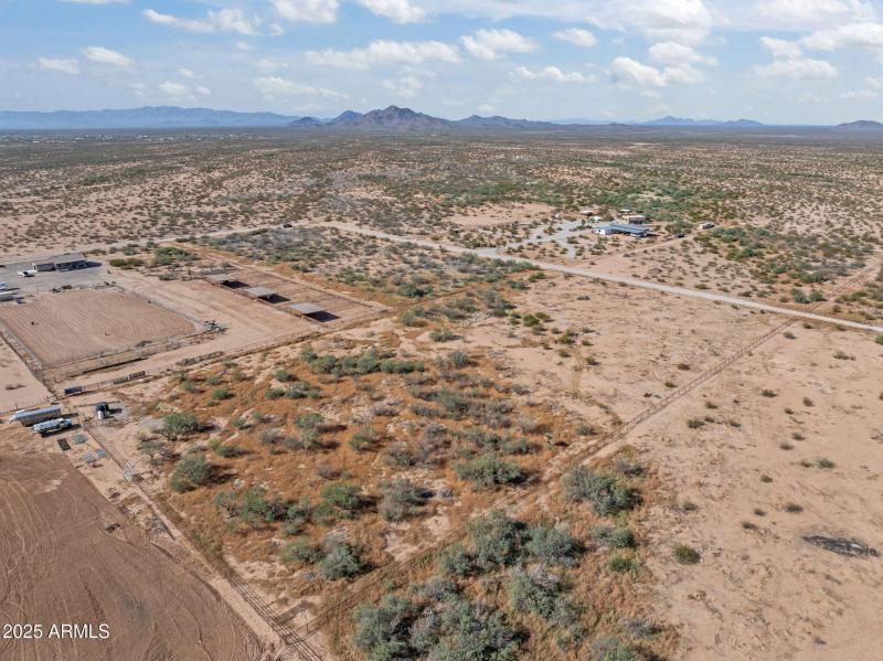 5-web-or-mls-DJI_20251111135540_0192_D