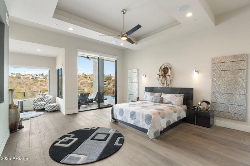 50-web-or-mls-DSC09183