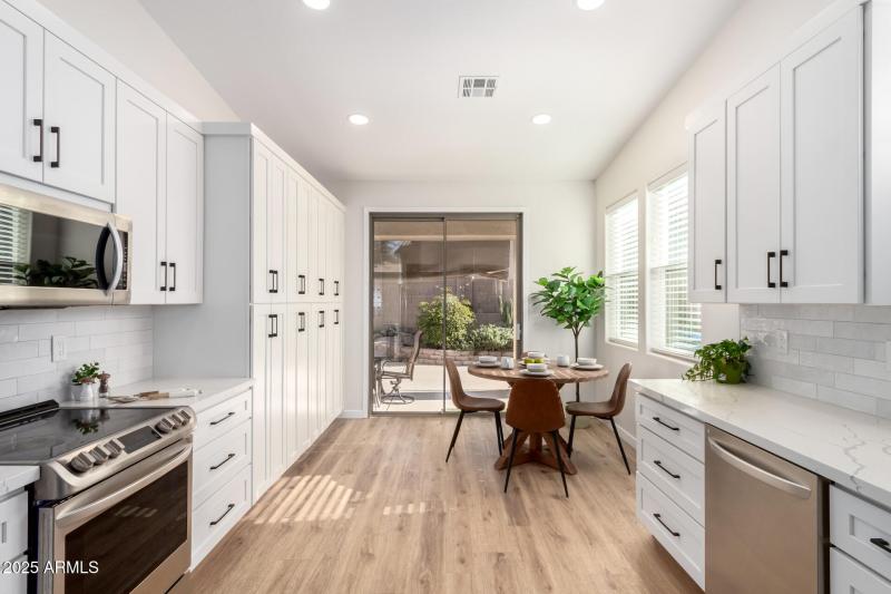 TONS OF KITCHEN STORAGE