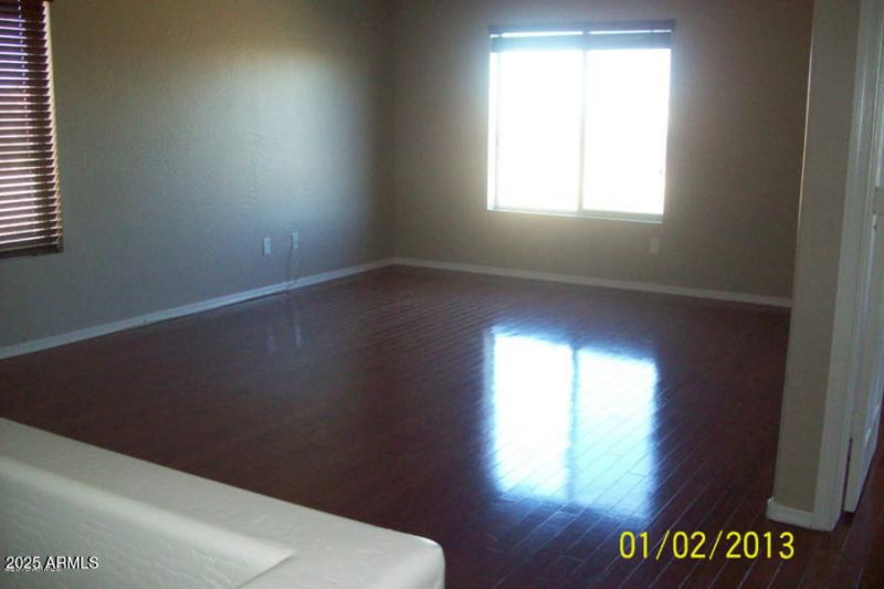 20130103021113859138000000-o