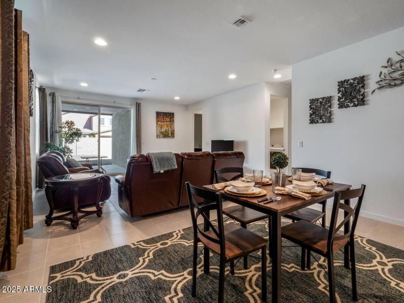 c3762427-4289-48f8-9f78-74d3c2712e0f