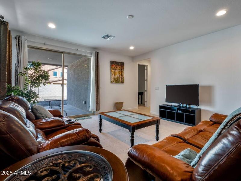 e0dd789c-5595-4671-85ad-84c0a521e635