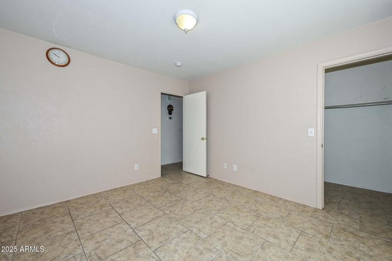 2nd Bedroom-Walk in Closet