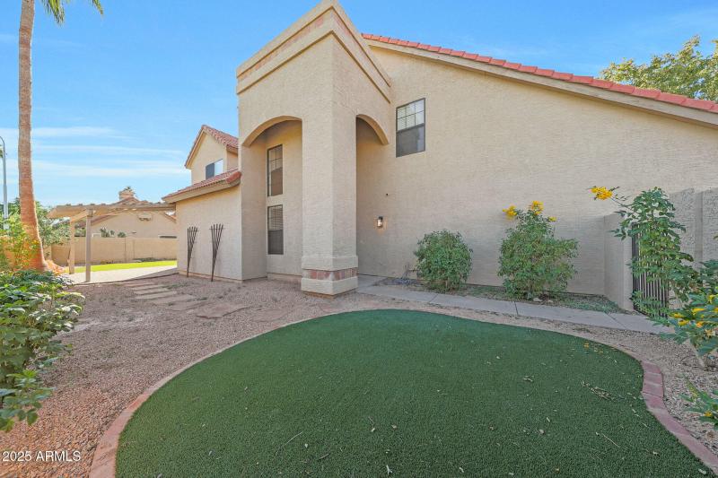 Beautifuly Landscaped