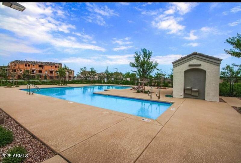 mqyib3clpdayeyu2xwnp