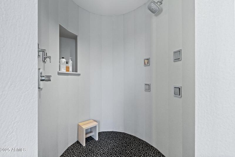 45-web-or-mls-7517 N Moonlight Ln--12