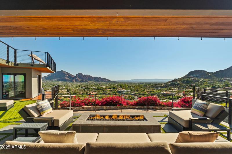 104-web-or-mls-7517 N Moonlight Ln--102