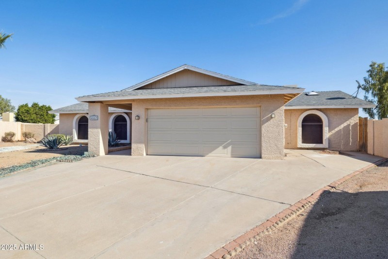 2-web-or-mls-4662-w-kings-ave