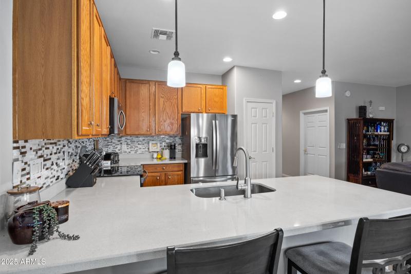 42113 W Miller Ln-16