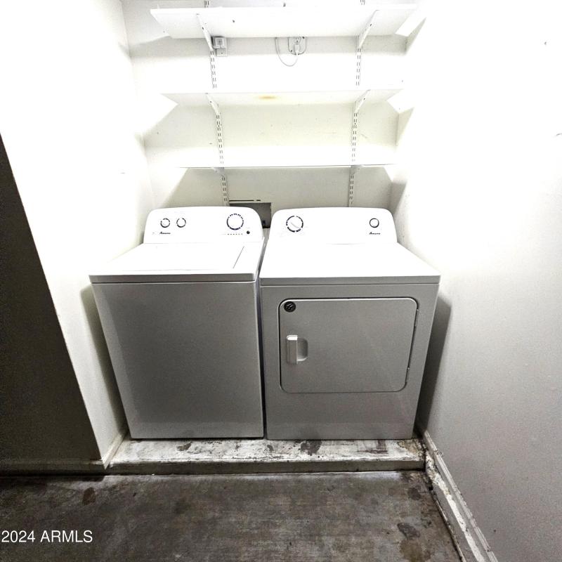 Washer & Dryer Included