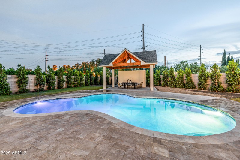 71 - Del Paisano Calle