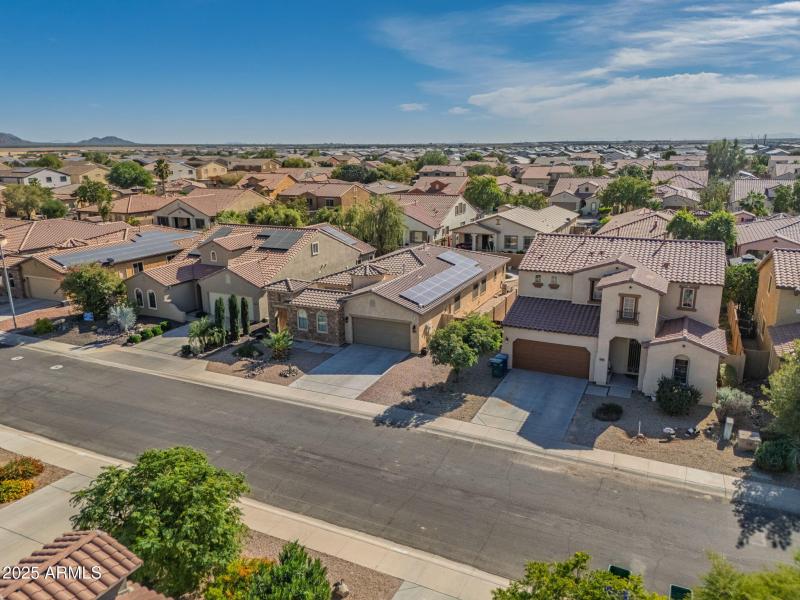 8-web-or-mls-36153 W Merced St-8