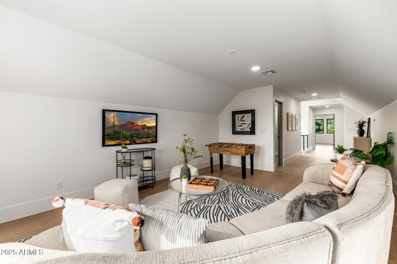 49 - Del Paisano Calle