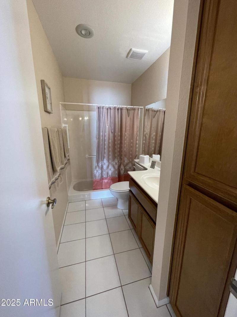 HAL BATH LINEN CLOSET