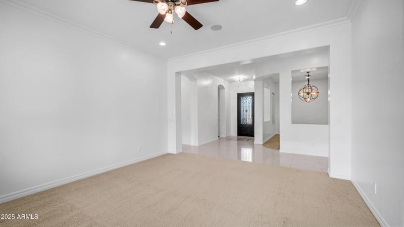 561 W Yellowstone Way (5)