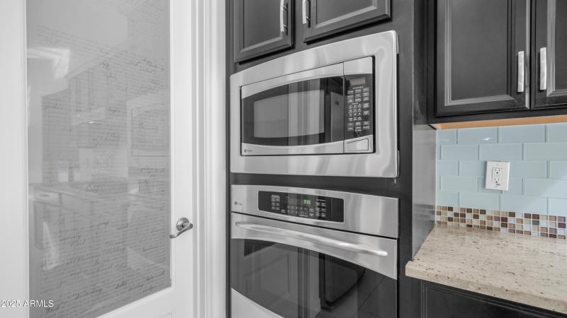 561 W Yellowstone Way (15)