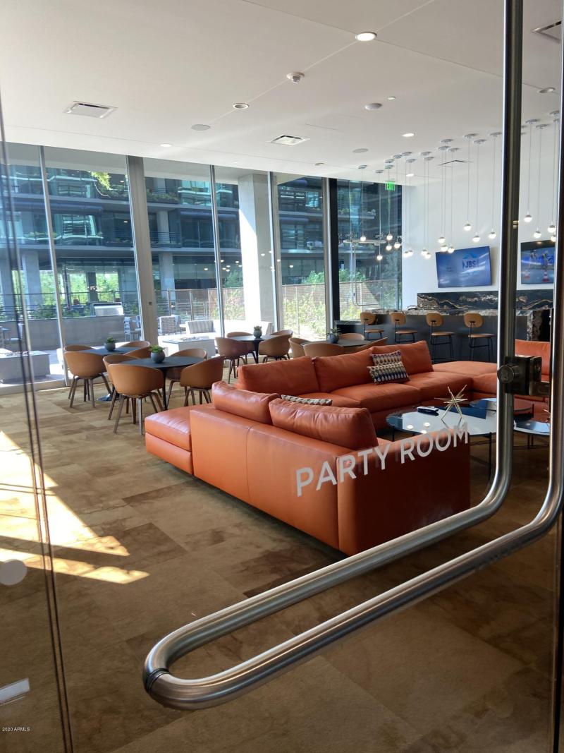 ED9B43B7-DB43-471D-B064-4C62B325754B