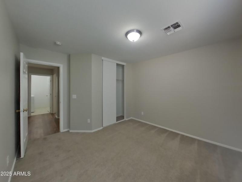 10_pc_LBKWiW9604_Ne9wqLgfVC_layout_0