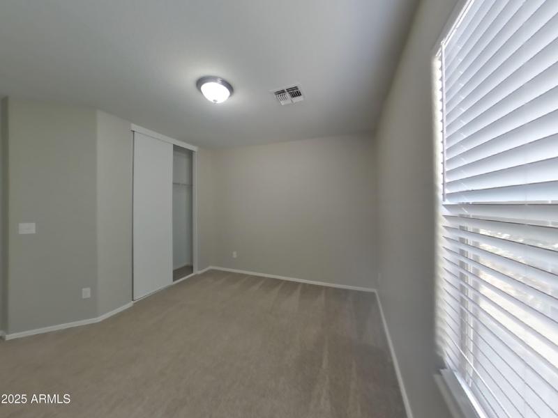 11_pc_LBKWiW9604_Ne9wqLgfVC_layout_1