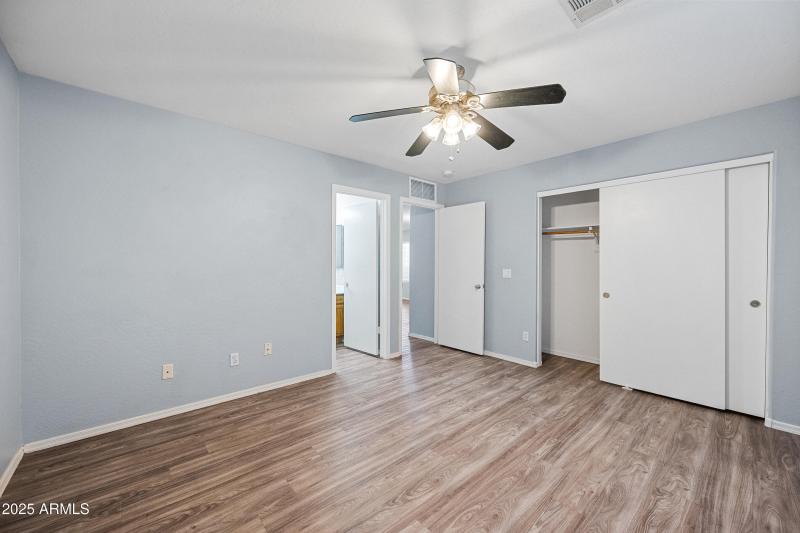 11-125N22P98-ocupix-