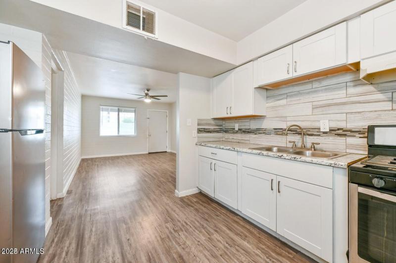 20220812211406964937000000-o