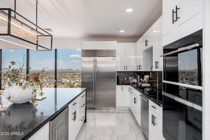 1040 E Osborn Rd UNIT 1703 - 13