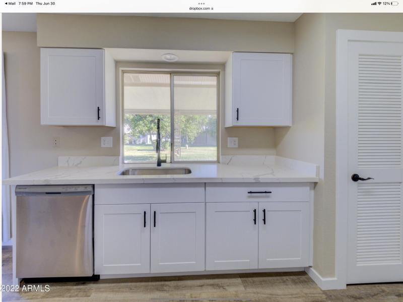 DDC8CA6B-8A22-4E21-9300-B15089FF377A