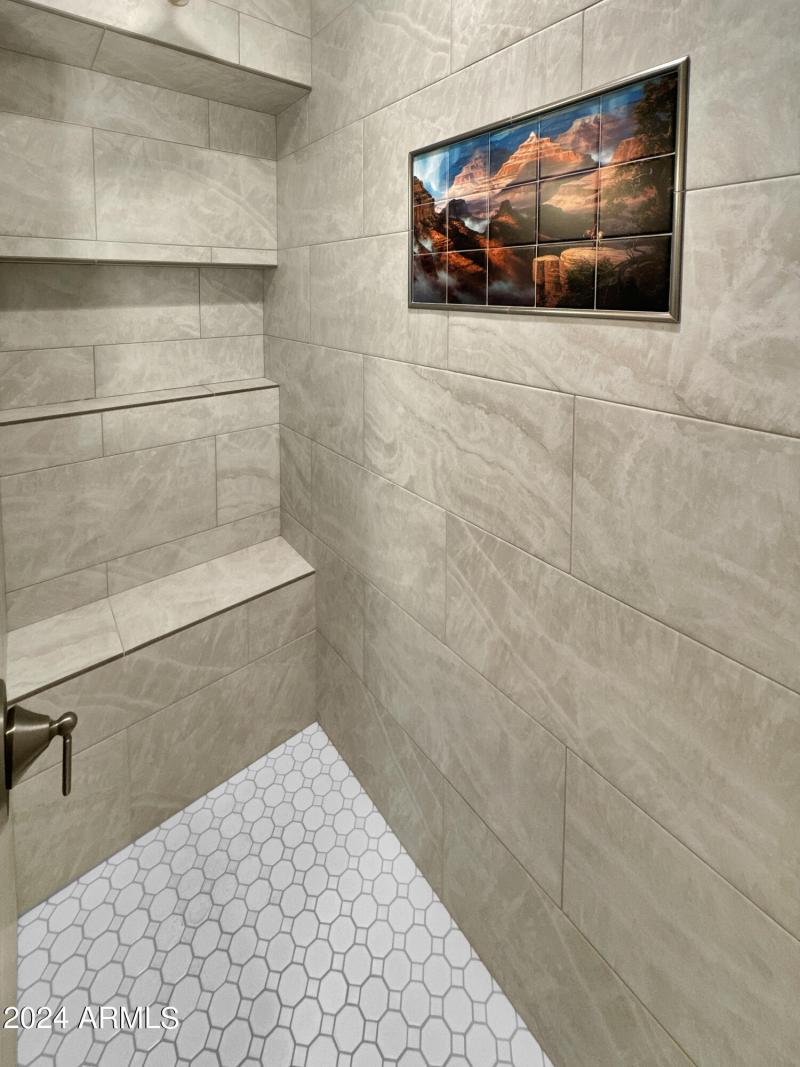 Master walk in shower