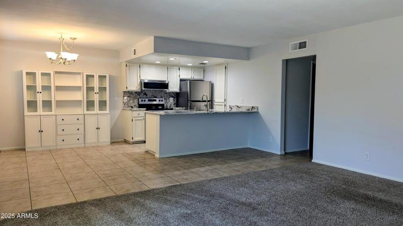 PXL_20251112_185146639~2