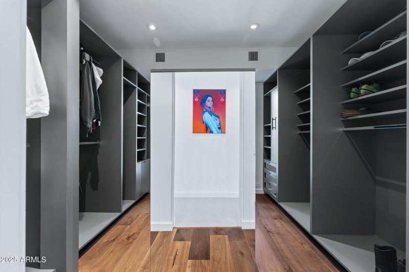 47-web-or-mls-7517 N Moonlight Ln--14~2