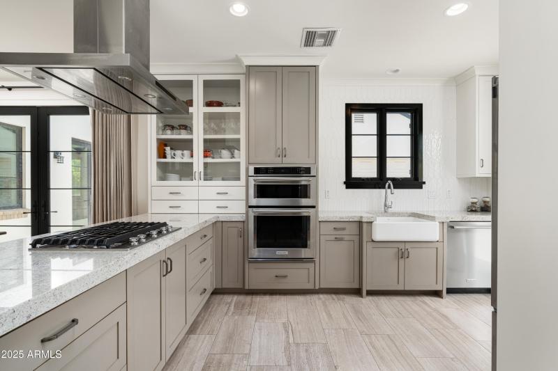 14-4901 E Amelia Ave (14 of 41)