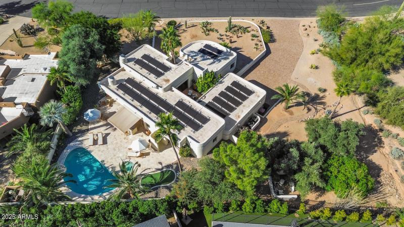 9447 E Calle De Valle Dr-large-026-005-9