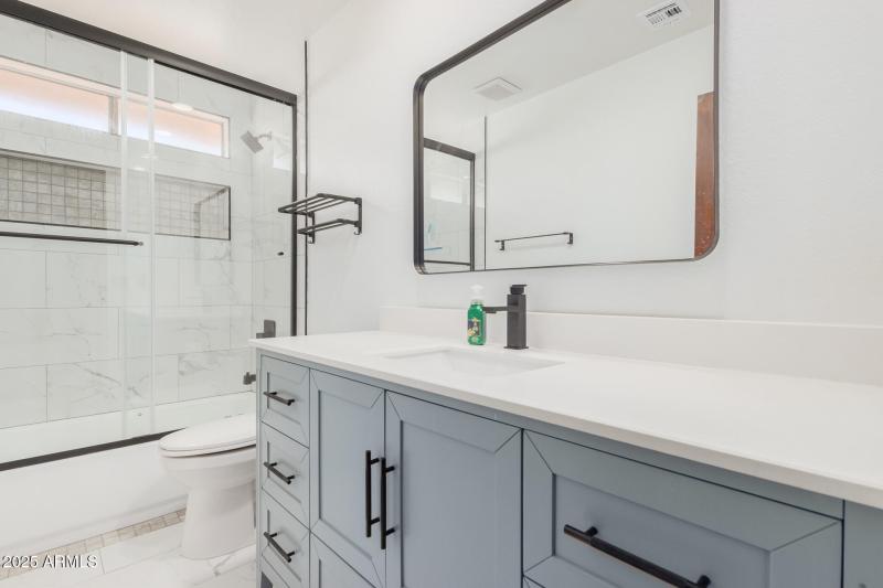 23 - Forest Hills 816