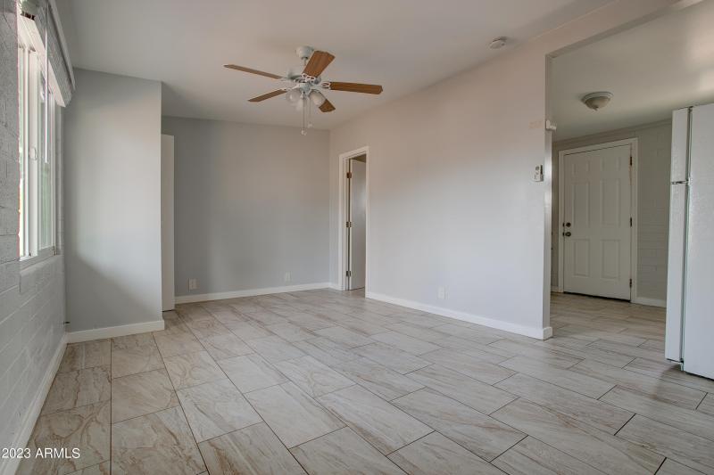 206 Jones ave phx unit 2-011