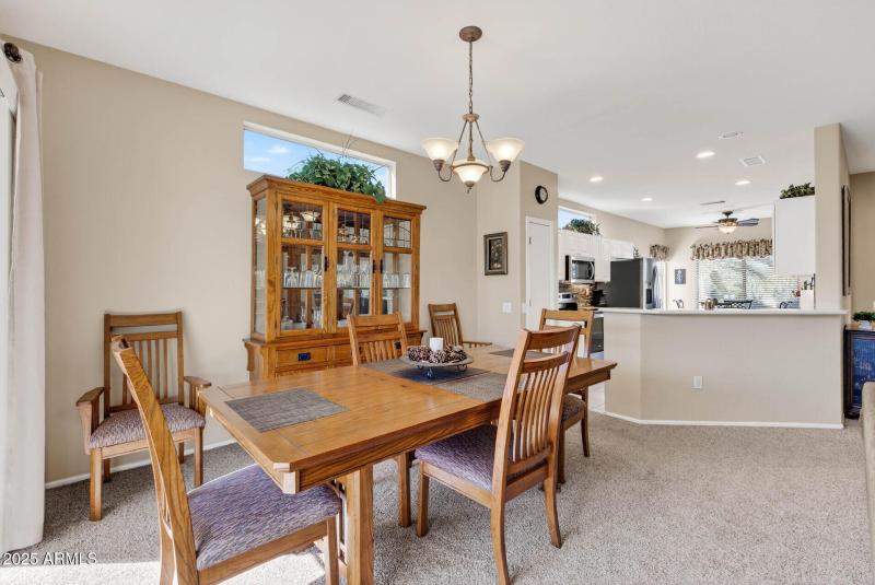 Dining Area & Kitchen