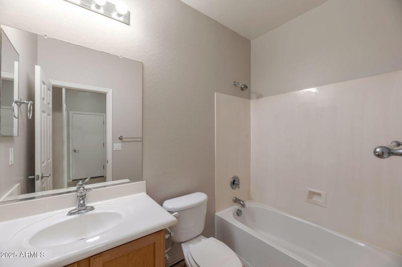 8-web-or-mls-QP-4065