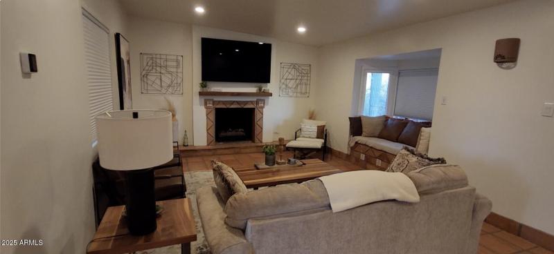 5418EYolanthaSt_62959_5