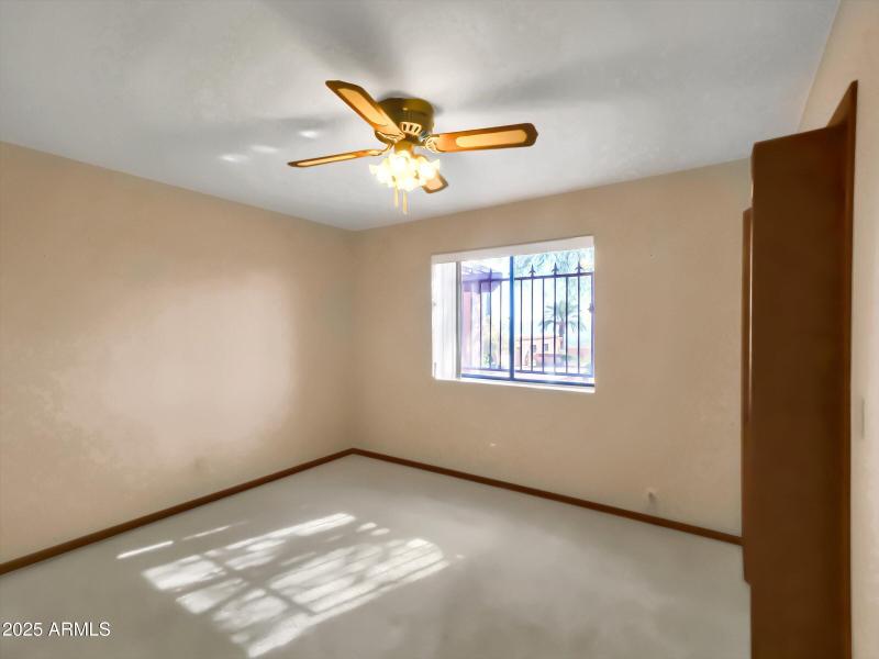 18-15172 E Verbena Drive-18