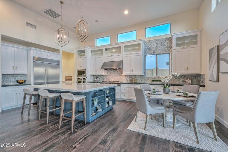 Breakfast Room-Kitchen