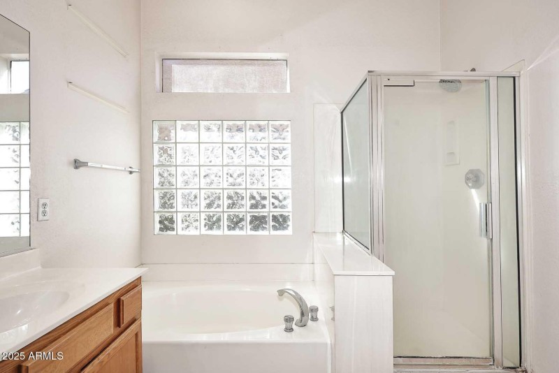 Primary Bath-Garden Tub