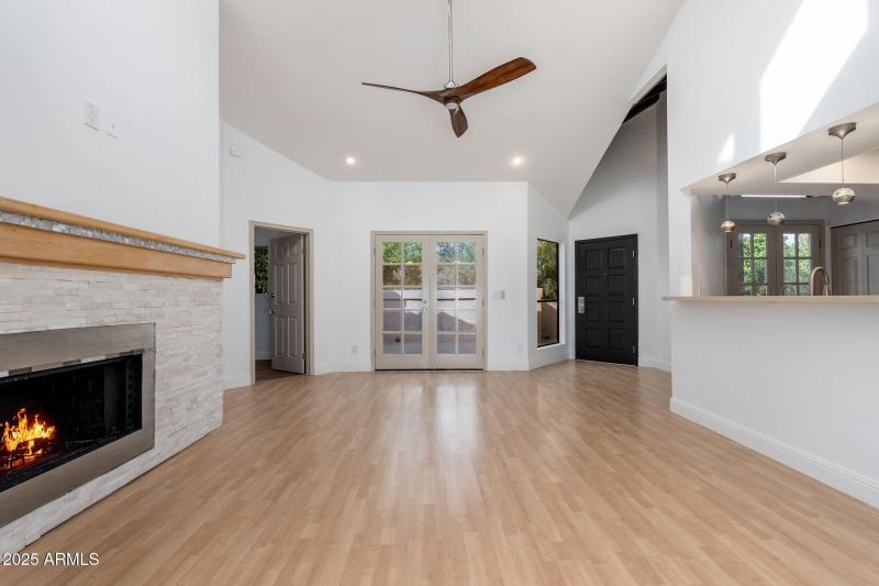 9709 E Mountain View Rd UNIT 2705 - 09