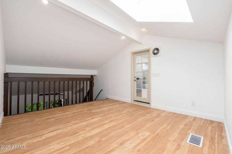 9709 E Mountain View Rd UNIT 2705 - 32