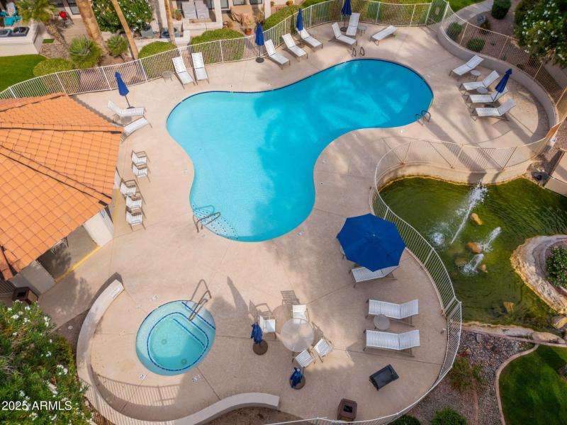 The Racquet Club - 06